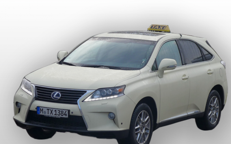 Das Lexus Hybrid Taxi für Grünwald